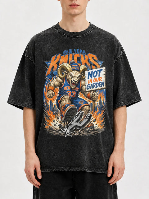 Vintage New York Knicks graphic tee with distressed finish